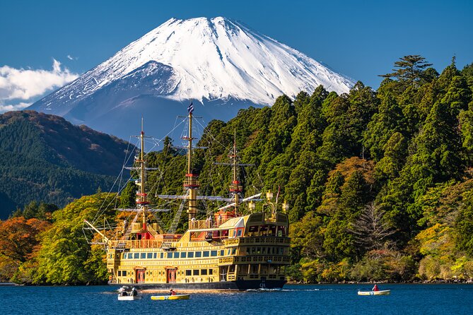 Mt. Fuji 5th Station, Owakudani Ropeway, Pirate Ship Plus Outlet Shopping! - Meeting and Pickup
