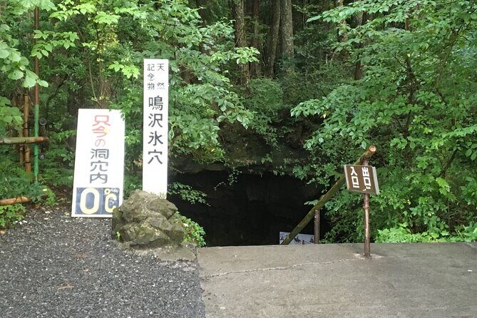 Mt. Fuji Aokigahara Forest Tour with Licensed Guide and Vehicle - Why Choose This Tour?