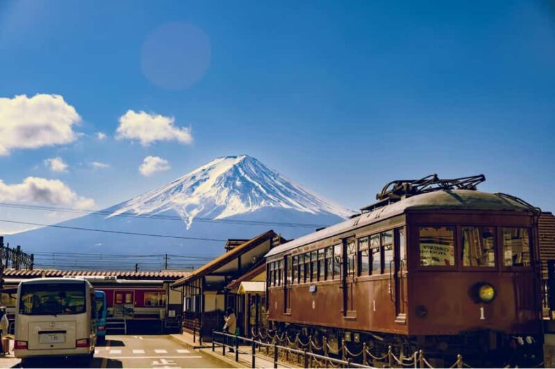 Mt. Fuji Scenic Train & Lake Kawaguchi Day Tour from Tokyo - Good To Know
