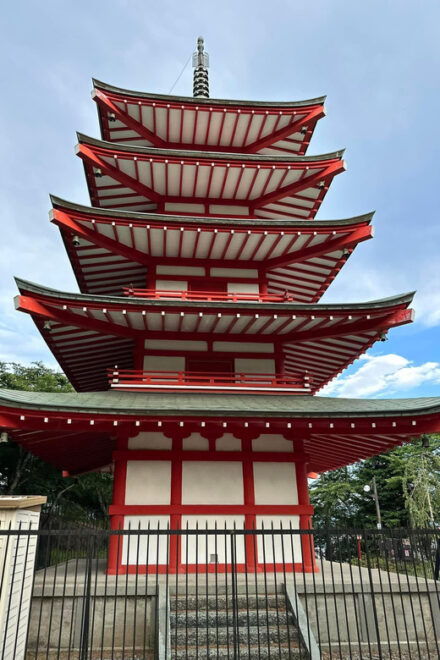 Mt Fuji Sightseeing Private Tour With English Speaking Guide - Tour Features and Services