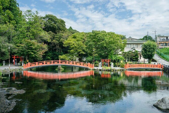 Mt.Fuji Small-Group Tour with Tea Farm,Strawberry Picking&Shrine - FAQ