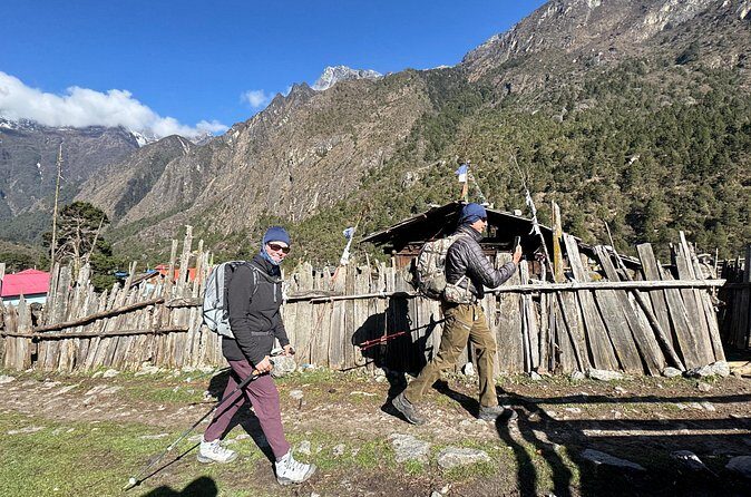 Mt. Kanchenjunga South to North Base Camp Trekking - Transportation, Accommodation, and Group Dynamics