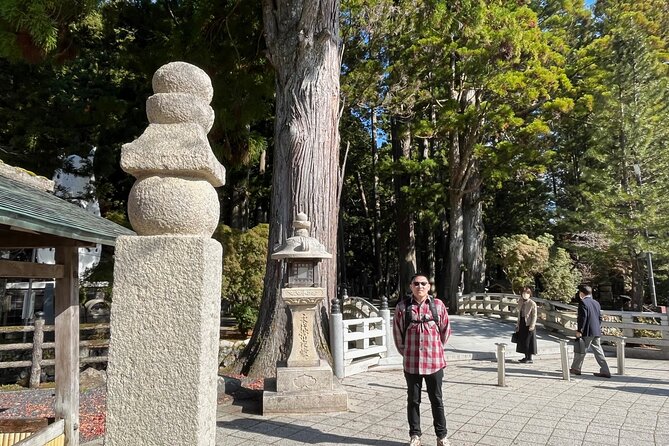 Mt. Koya 8hr Tour From Osaka: English Speaking Driver, No Guide - Meals and Refreshments