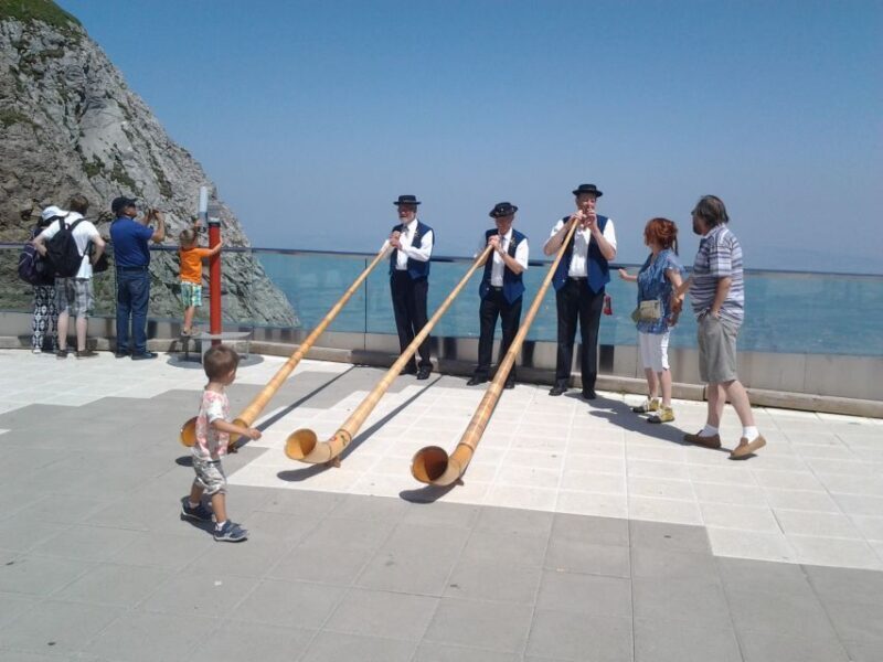 Mt.Pilatus Golden Roundtrip Small Group Day Trip from Zürich - The Cogwheel Railway and Descend