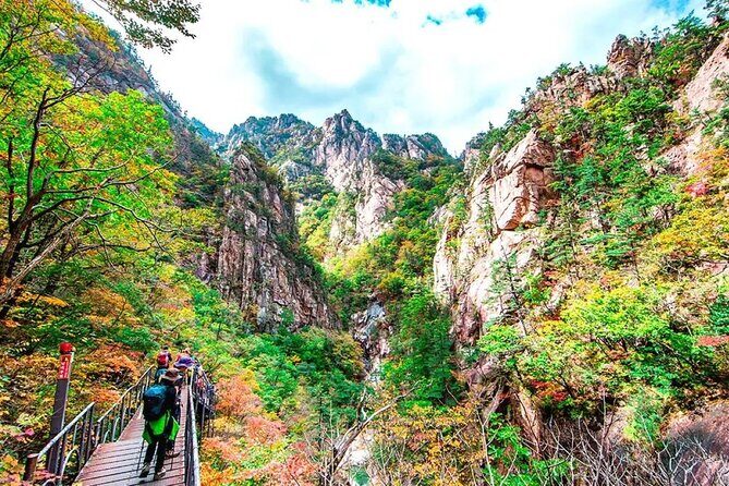 Mt.Seorak & Naksan Temple Day Trip from Seoul - Starting Bright and Early in Seoul