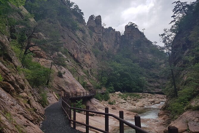 Mt. Seoraksan National Park Scenic Journey - An In-Depth Look at the Mt. Seoraksan Scenic Journey