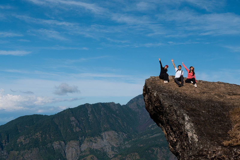Mt. Ulap Hiking Day Tour from Baguio - The ridge and Gungal Rock are the main draw