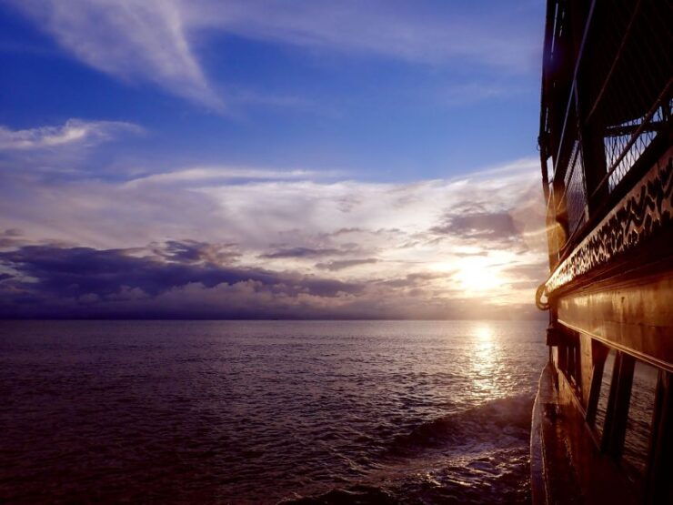 Mu Ko Ang Thong: Private Day Charter in Classic Thai Yacht - Experience Highlights