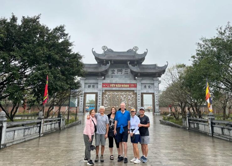 MUA CAVE - TRANG AN - HOA LU ANCIENT CAPITAL - Tour Overview