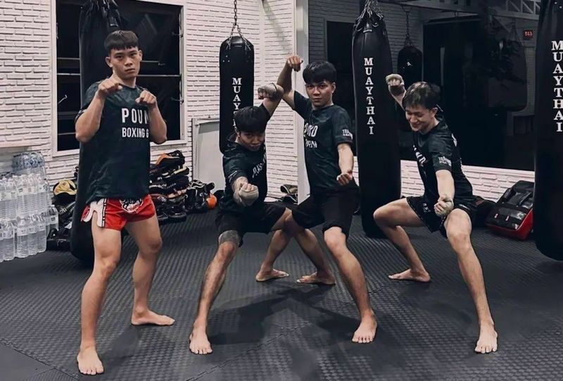Muay Thai Boxing Introduction Class for Beginners in Chiang Rai - Choosing an evening time and arriving prepared