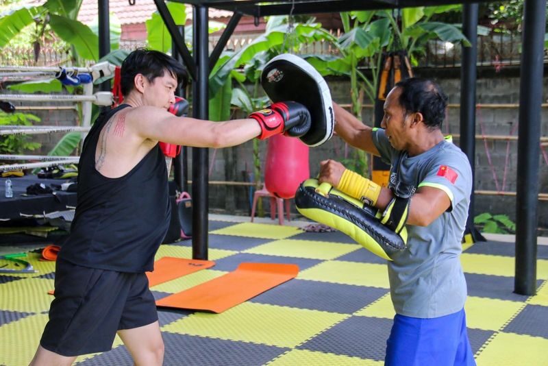 Muay Thai Class by Sor Dechapant Boxing Gym in Bangkok - Who will get the most from this class