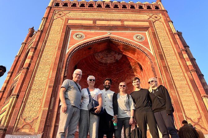 Mughal Marvels: Overnight To Taj Agra Fatehpur Sikri from Delhi - An In-Depth Look at the 2-Day Mughal Tour
