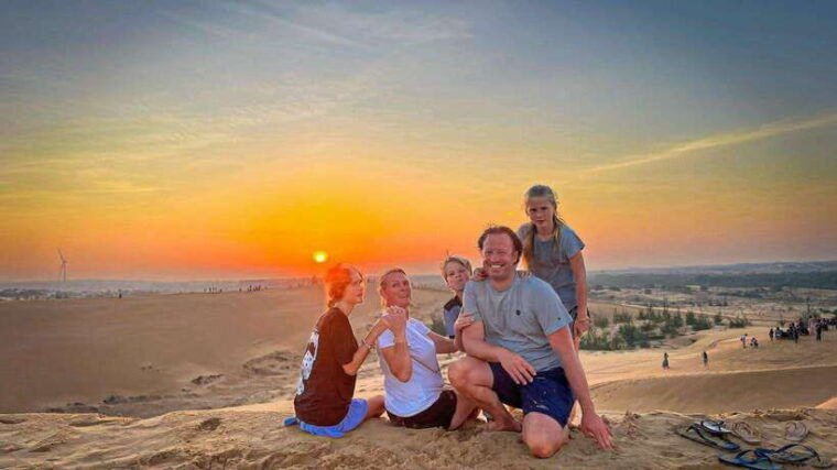 Mui Ne: Best Private Sand Dunes Jeep Tour at Sunrise/Sunset - Sunset Adventure