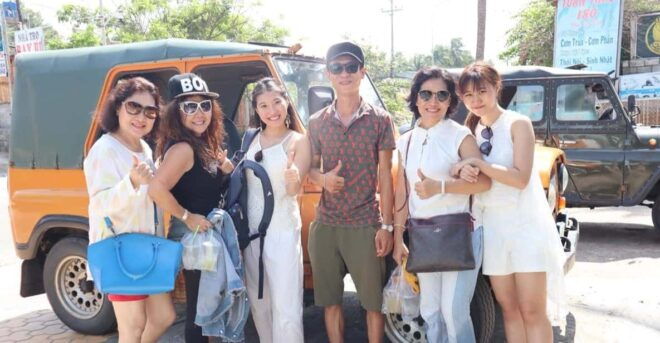 Mui Ne Group Tour: Sunrise or Sunset Sand Dunes by Jeep - Experience and Activities