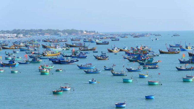 Mui Ne: Jeep Tour with Local Driver and Sand Dunes - Discovering Mui Ne on a Jeep: What to Expect  