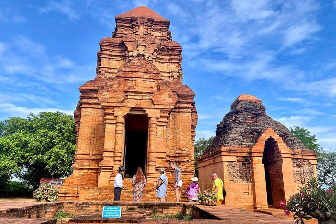 Mui Ne/Phan Thiet: Ta Cu Mountain with Cable Car & Lying Buddha - Who Will Love This Tour?