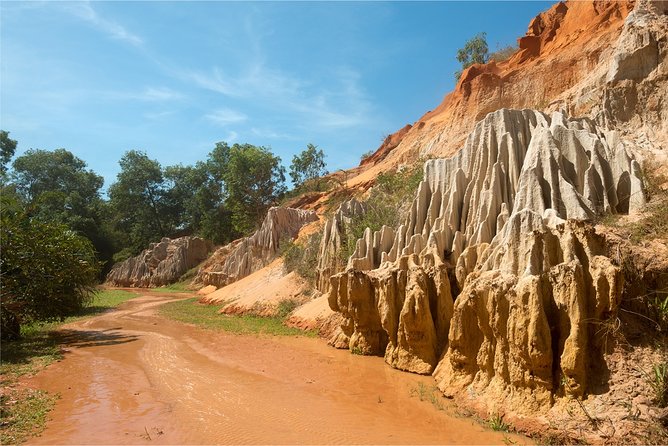 Mui Ne Red Sand & Cham Local Culture Experience 2D/1N - Common Questions