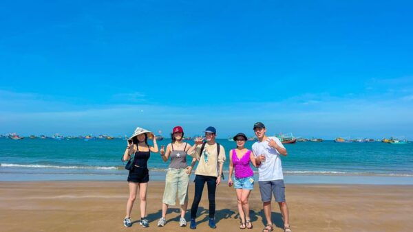 Mui Ne: Sand Dunes Jeep Tour Including ATV Ride and Guide - Booking and Cancellation Policy
