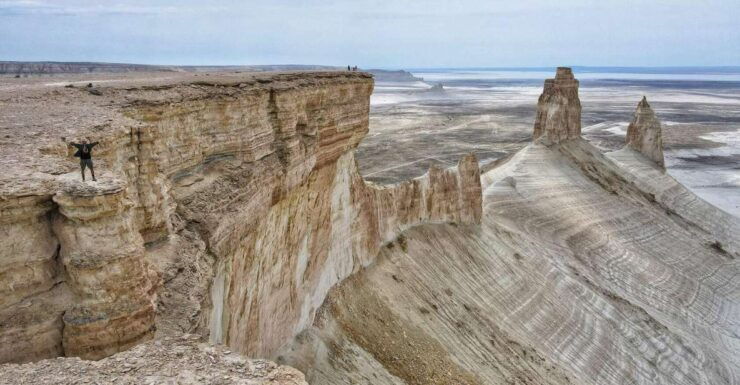 Multi Day Group Tour to 15 Natural Attractions in Mangystau - Valle of Balls & Castles