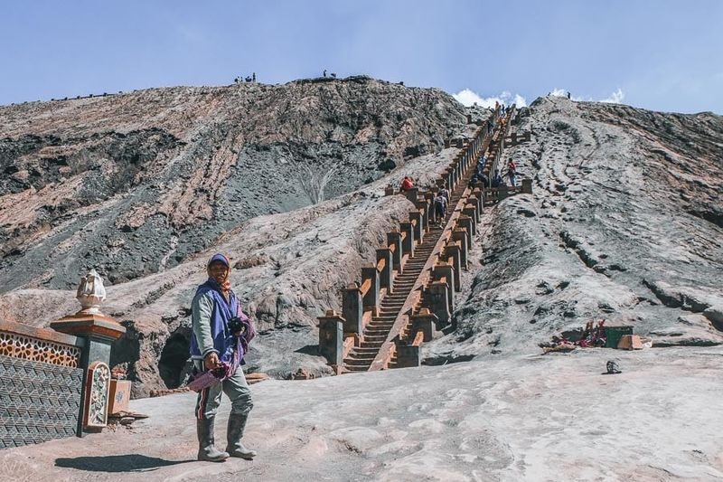 Multiday Tour to Mount Bromo and Ijen Crater from Surabaya/Malang - Madakaripura’s wet, steep approach