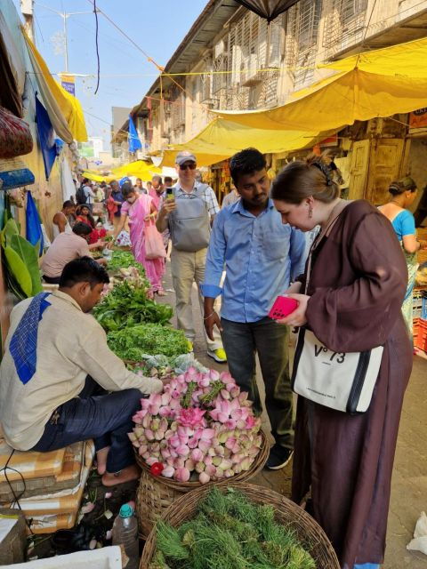 Mumbai at Dawn: Early Morning Markets and Temples Tour - Good To Know