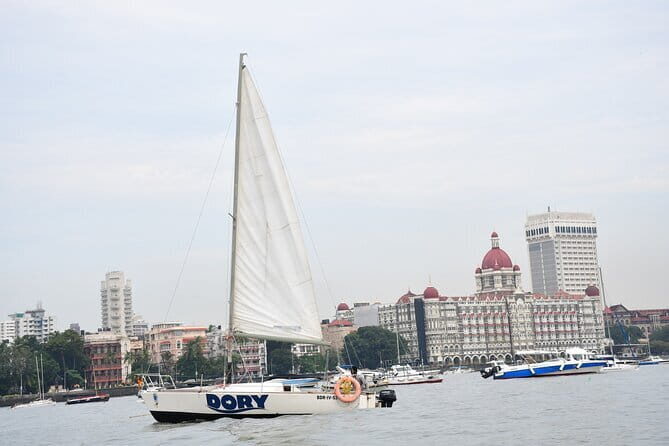 Mumbai Bay Breeze Sail on a Compact Yacht Experience - Good To Know