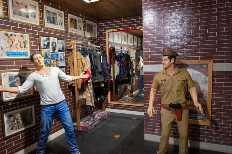 Mumbai: Behind the Scenes Bollywood Tour - Authentic Insights from Reviews