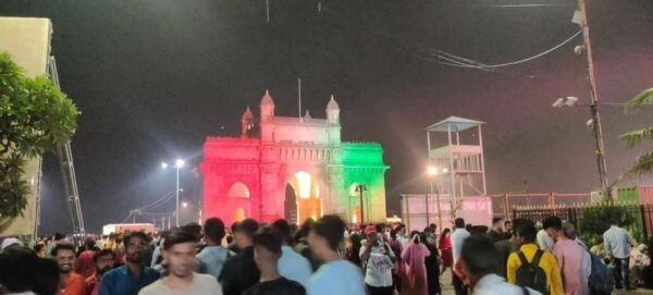 Mumbai: Best Private Nightlife Sightseeing Tour With Food - Pickup and Drop-off