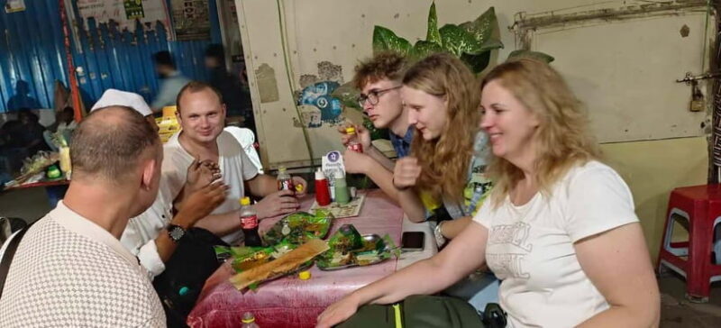 Mumbai: BEST Steet Food Tour & Evening Market with a Local - Exploring Mumbai’s Night Food Scene