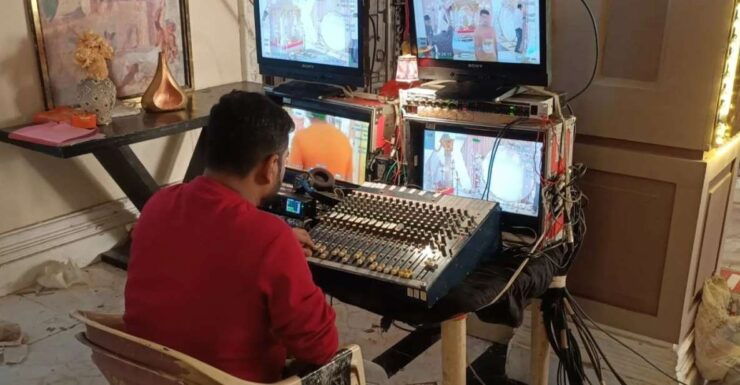 Mumbai: Bollywood Studio Guided Tour With Tickets - Experience the Magic of Bollywood