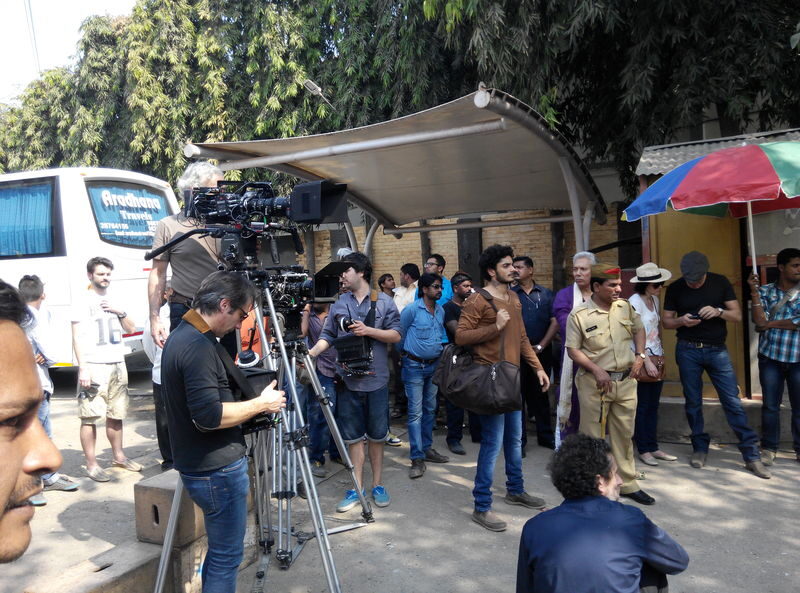 Mumbai Bollywood Studio Half-Day Tour - What a celebrity photo really means