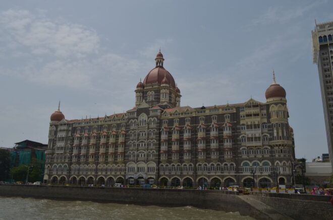 Mumbai City Tour With Ferry Ride and Dharavi Slum - Important Information