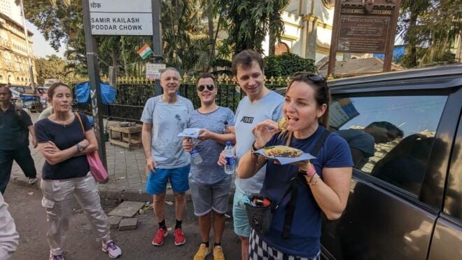 Mumbai: Discover Mumbai's Street & Beach With Food Tour - Meeting Point and Duration