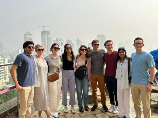 Mumbai: Essentials Group City Sightseeing Tour - Meeting Point