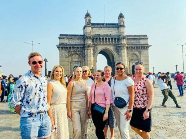 Mumbai: Essentials Group City Sightseeing Tour - Booking