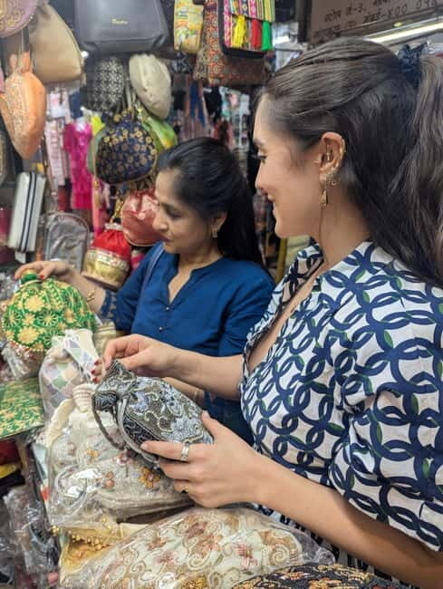 Mumbai: Fashion Shopping Tour with Personal Shopper - Introduction