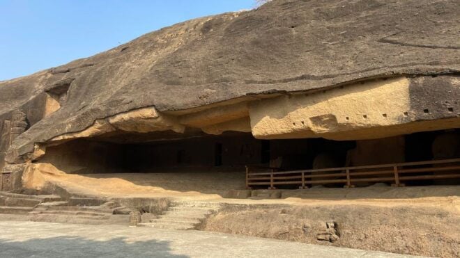 Mumbai: Kanheri Caves and The Golden Pagoda Temple - Insights Into Vipassana Meditation