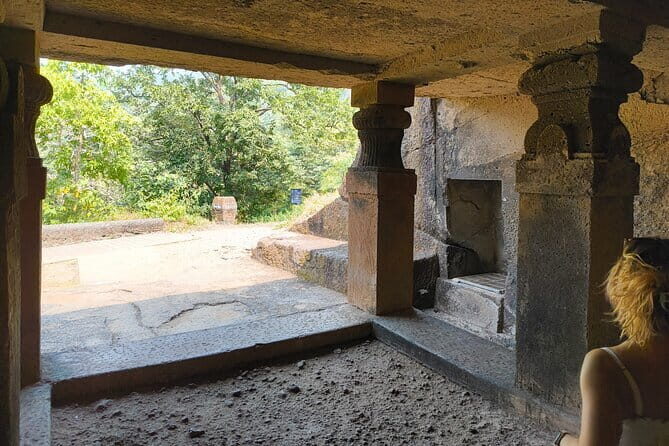Mumbai Kanheri Caves & Golden Pagoda  A Buddhist Settlement - The Itinerary in Detail
