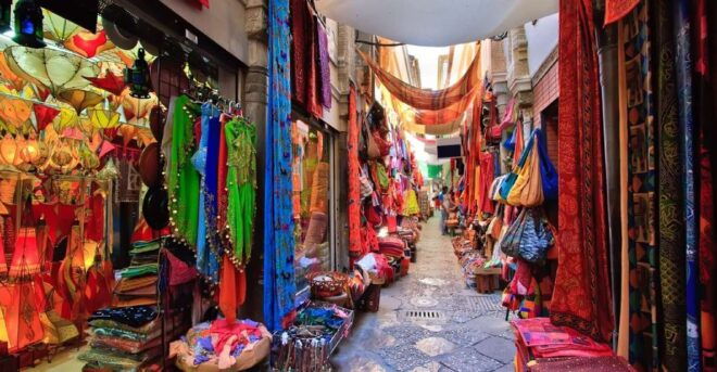 Mumbai: Magical Markets Tour - Shri Swaminarayan Mandir Vadtal