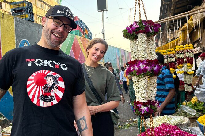 Mumbai Market and Temple Tour With Local Street Food - Discover Mumbai Beyond the Tourist Trail: A Deep Dive Into the Market and Temple Tour