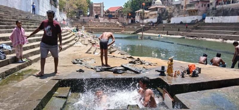 Mumbai Morning Tour Train Ride, Market & Hidden Local Spots - Who Would Love This Tour?