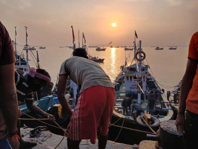 Mumbai Morning Tour Train Ride, Market & Hidden Local Spots - Discovering Mumbai in the Morning: An Honest Breakdown