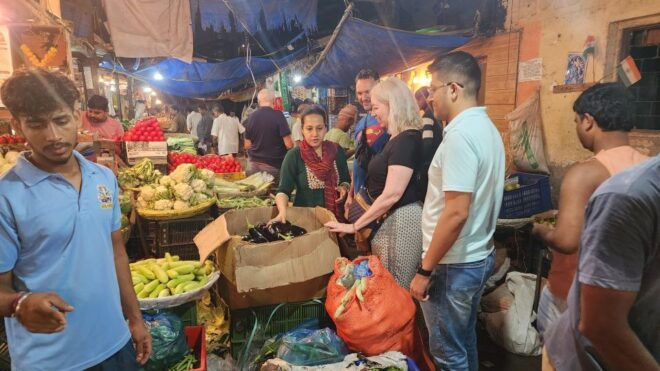 Mumbai: Mumbai At Dawn - Important Information