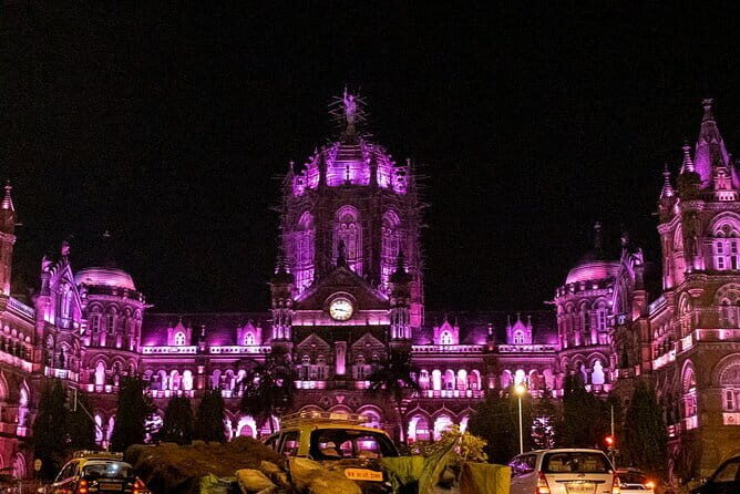 Mumbai Night Tour: Queens Necklace, Skyline & Heritage Lights - FAQ