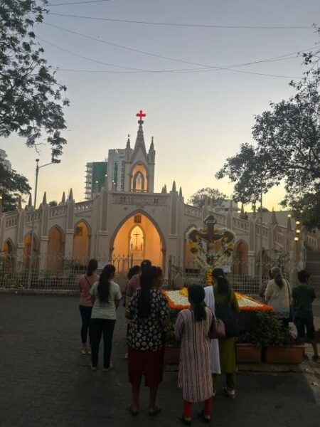 Mumbai Nighttime Adventure - Background