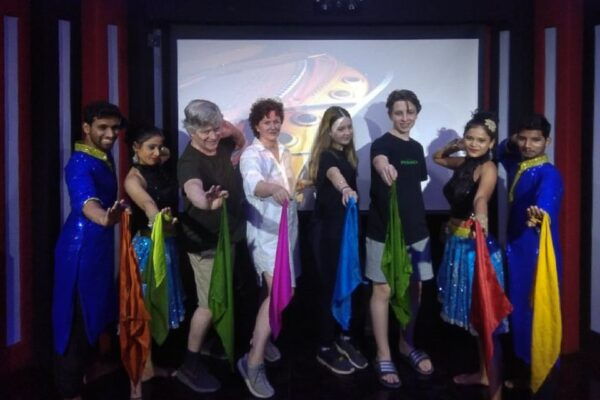 Mumbai: Private Bollywood and Dharavi Slum Tour - Wide Range of Activities and Industries in Dharavi