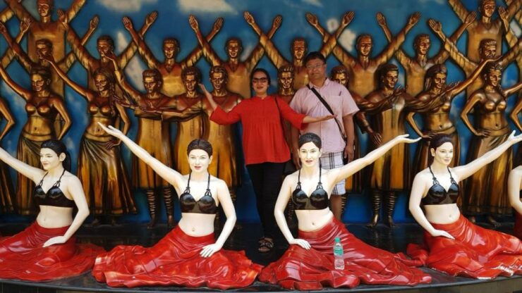 Mumbai: Private Bollywood Tour With Dance Show - Experience Bollywood Movie Making