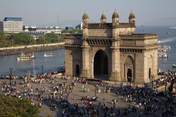 Mumbai: Private Car Hire With Professional Driver - Included Time and Surcharges