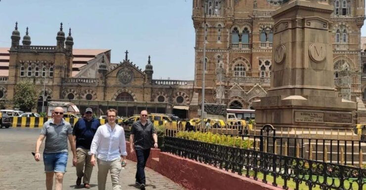 Mumbai: Private City Sightseeing and Dharavi Slum Tour - Experience