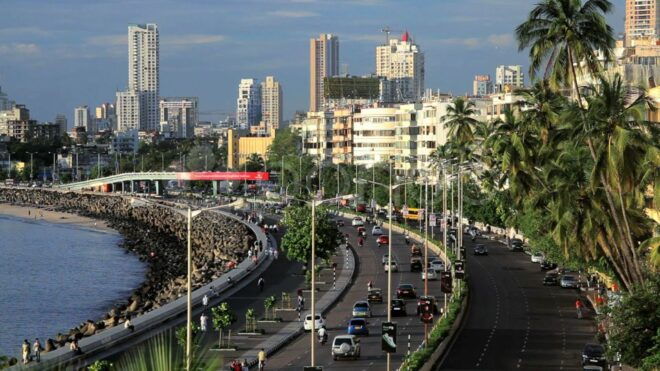 Mumbai: Private City Sightseeing and Dharavi Slum Tour - Dharavi Slum Tour Highlights